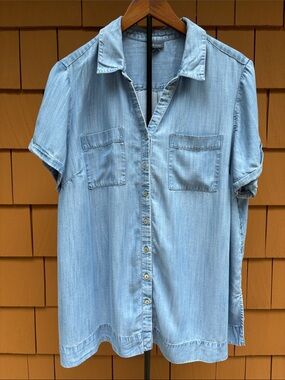 J JILL | Chambray Blue Denim Short Sleeve Relaxed Fit Camp Shirt | Size 2X